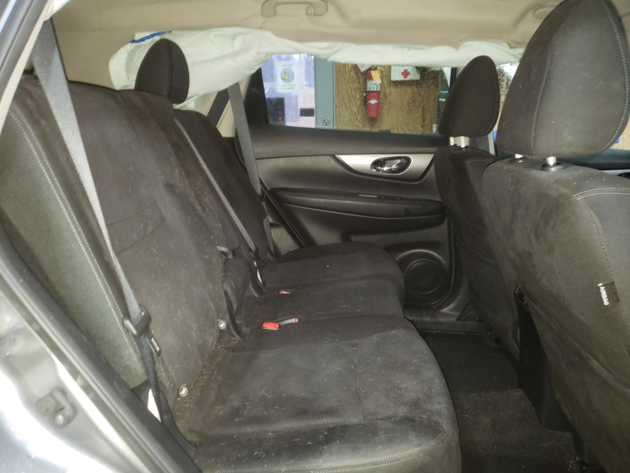 Photo 6 from auction – 2015 NISSAN ROGUE S with VIN KNMAT2MV7FP541379