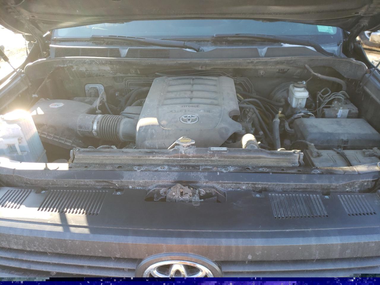 Photo 7 from auction – 2014 TOYOTA TUNDRA DOU with VIN 5TFUM5F18EX050520