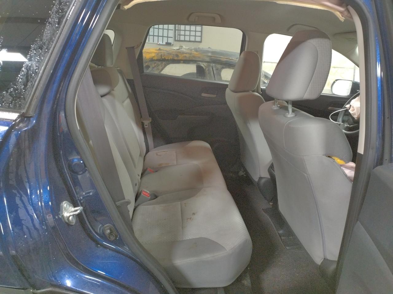 Photo 6 from auction – 2016 HONDA CR-V SE with VIN 2HKRM3H49GH522708