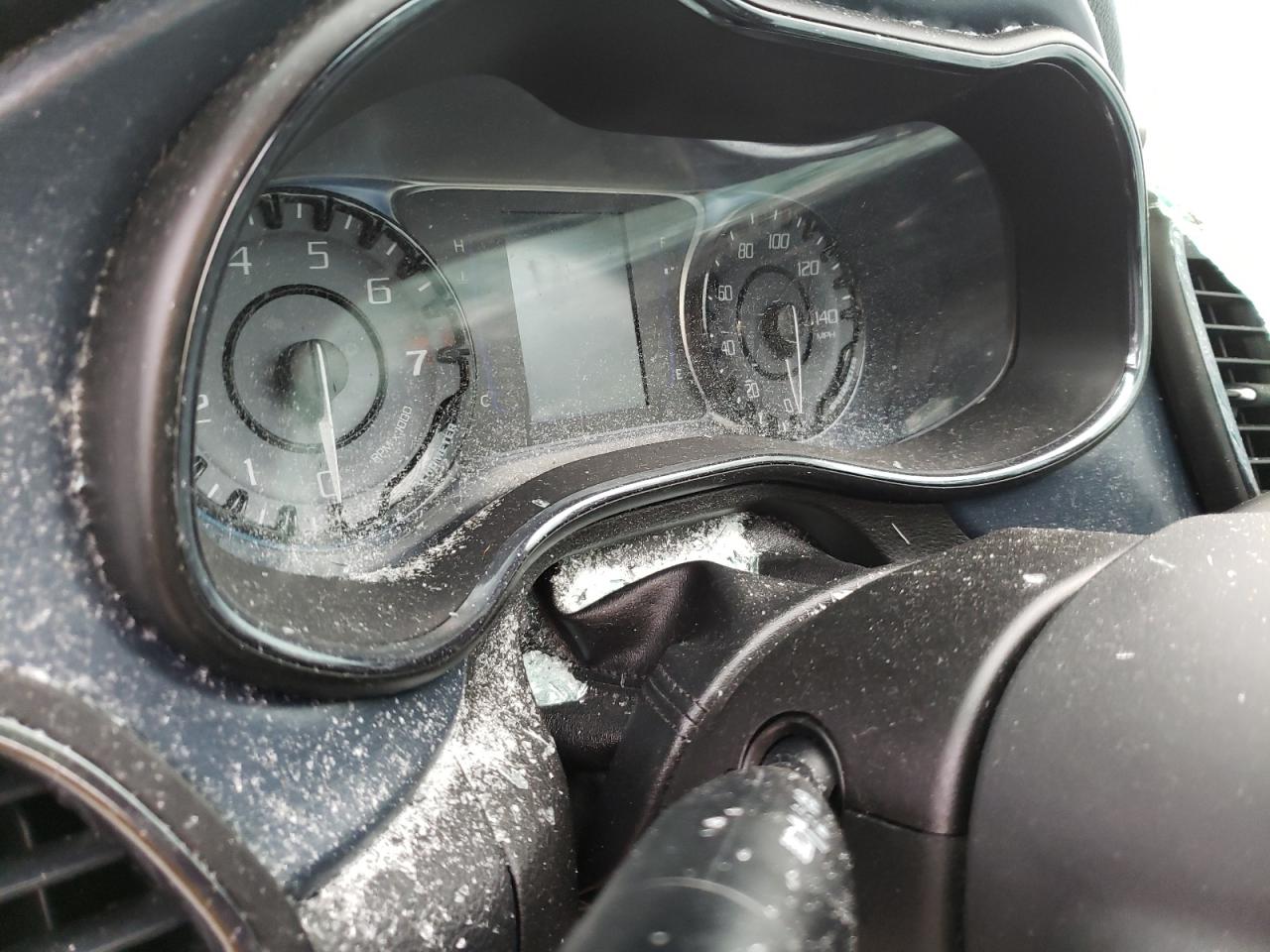 Photo 8 from auction – 2015 CHRYSLER 200 S with VIN 1C3CCCBG4FN582054