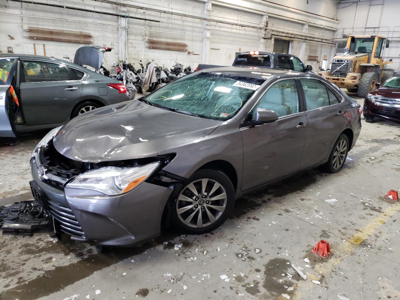 Photo 2 from auction – 2017 TOYOTA CAMRY LE with VIN 4T1BF1FK3HU321648