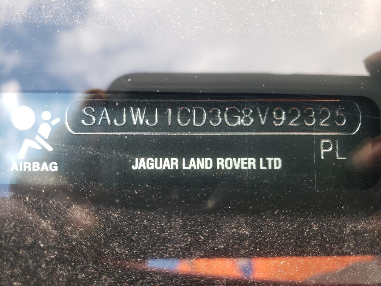 Photo 10 from auction – 2016 JAGUAR XJ with VIN SAJWJ1CD3G8V92325