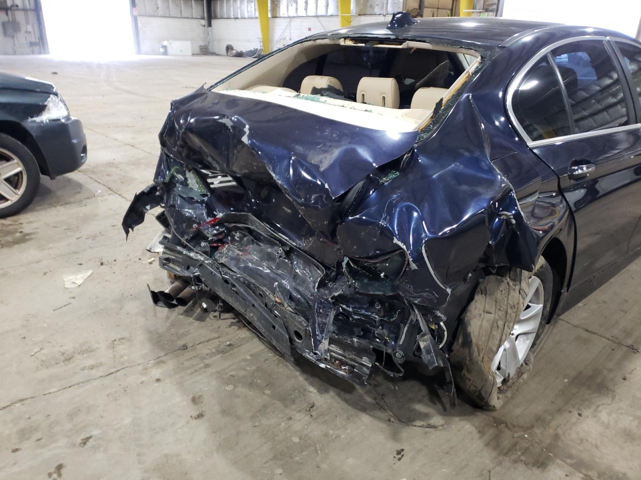 Photo 9 from auction – 2012 BMW 528 XI with VIN WBAXH5C51CDW03478