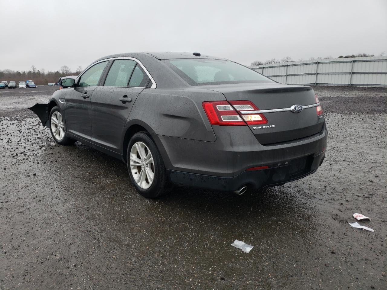 Photo 3 from auction – 2015 FORD TAURUS SEL with VIN 1FAHP2E82FG170021