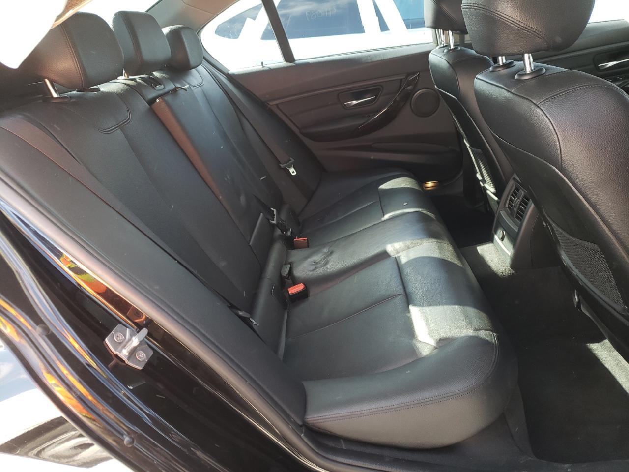 Photo 6 from auction – 2015 BMW 328 I with VIN WBA3A5C51FF607008