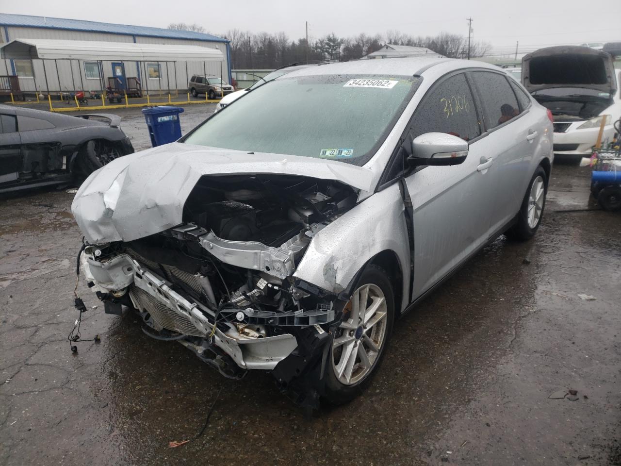 Photo 2 from auction – 2018 FORD FOCUS SE with VIN 1FADP3F28JL248557