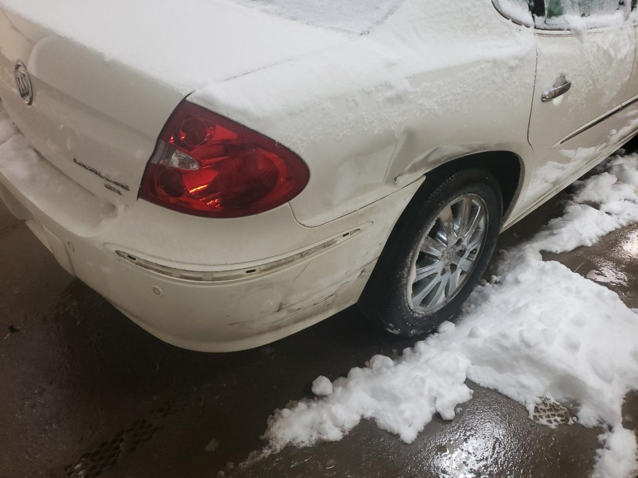 Photo 9 from auction – 2008 BUICK LACROSSE C with VIN 2G4WD582681189394