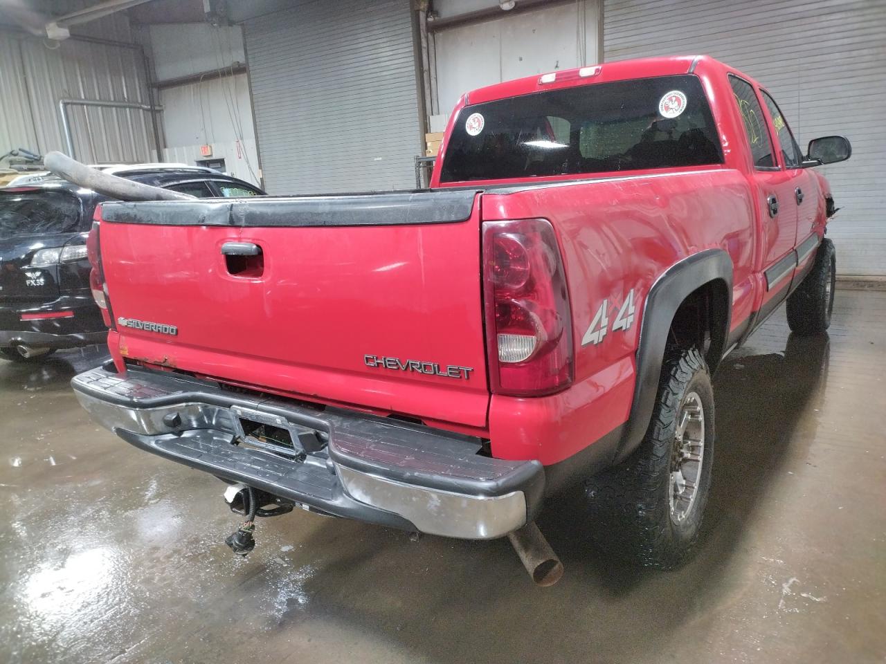 Photo 4 from auction – 2003 CHEVROLET SILVERADO with VIN 1GCHK23U03F100771