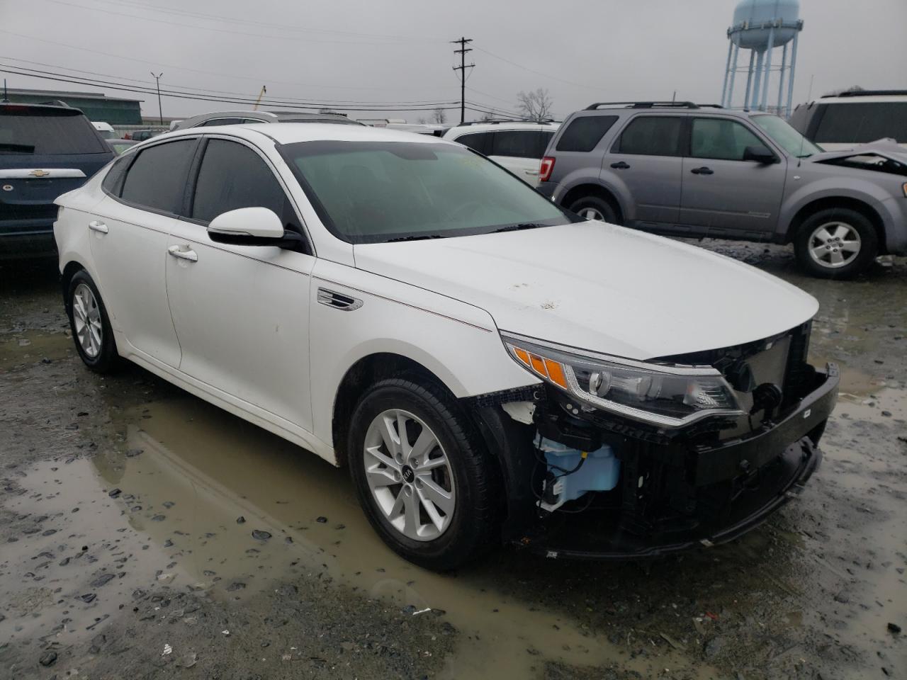 KIA OPTIMA LX 2018 with VIN KNAGT4L35J5216673 - Photo from auction