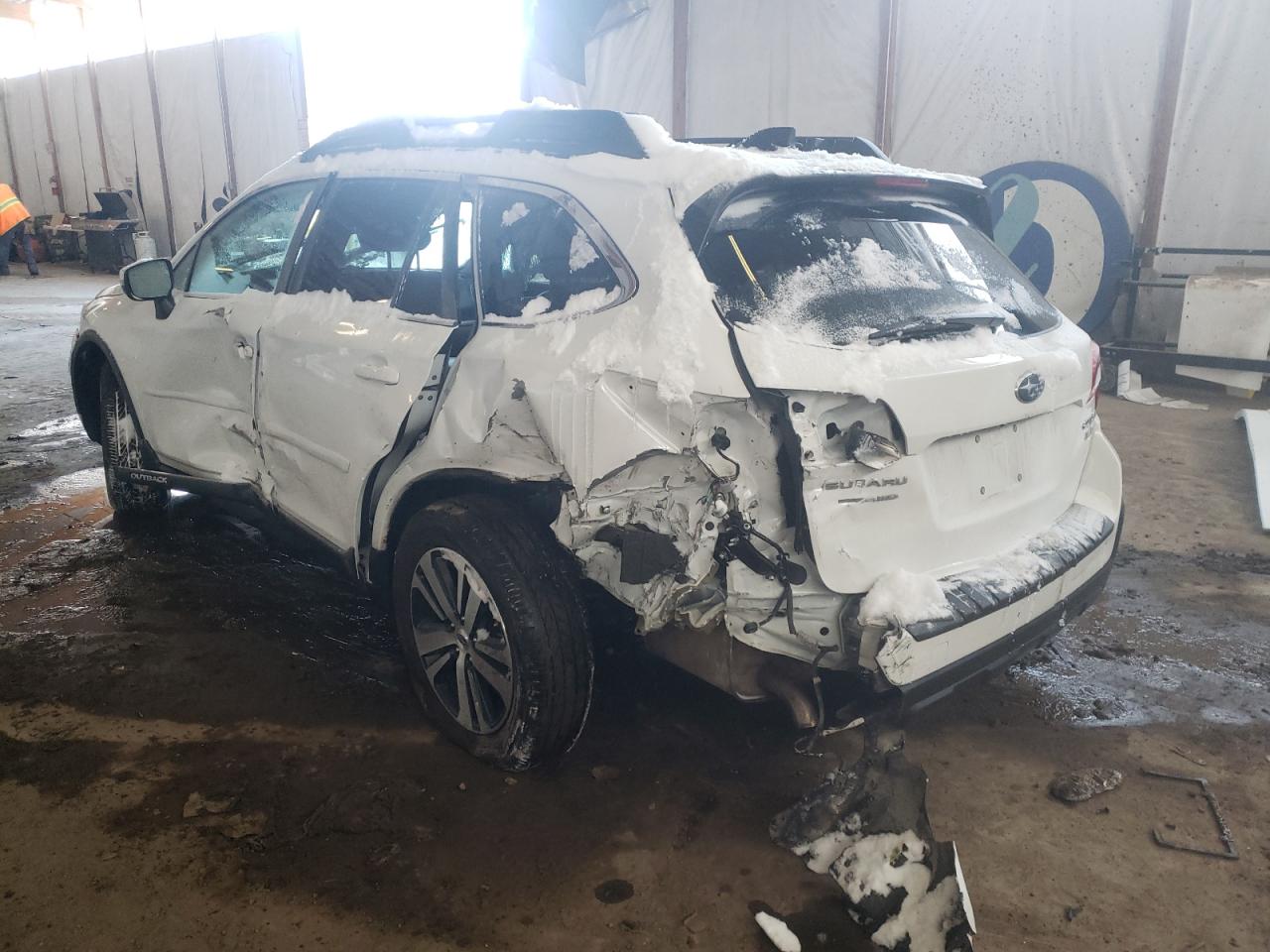 Photo 9 from auction – 2019 SUBARU OUTBACK 3. with VIN 4S4BSENCXK3380822