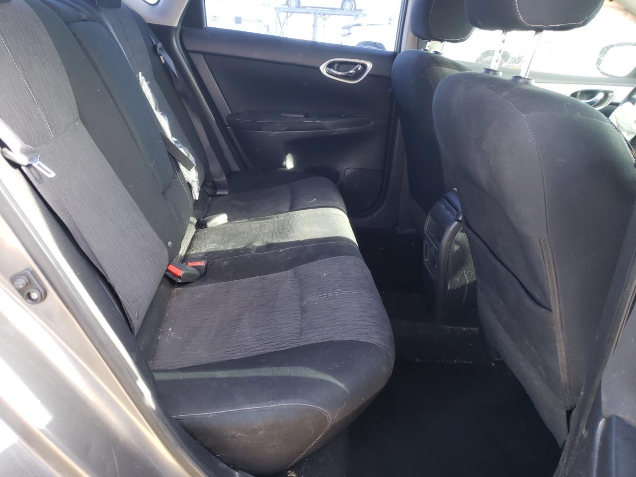 Photo 6 from auction – 2015 NISSAN SENTRA S with VIN 3N1AB7AP7FL628980