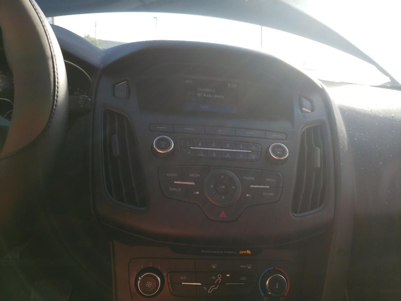 Photo 9 from auction – 2018 FORD FOCUS SE with VIN 1FADP3K28JL275361