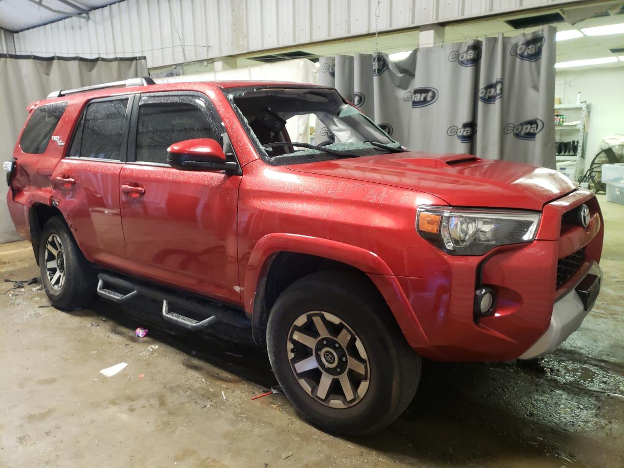 TOYOTA 4RUNNER SR 2019 with VIN JTEBU5JR6K5616326 - Photo from auction