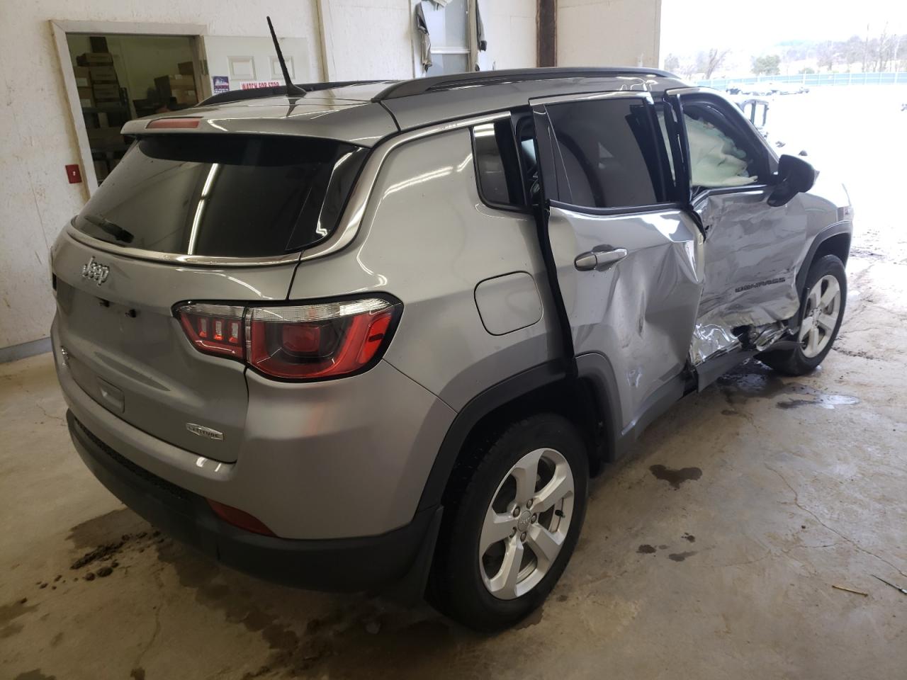 Photo 4 from auction – 2018 JEEP COMPASS LA with VIN 3C4NJDBB3JT481617