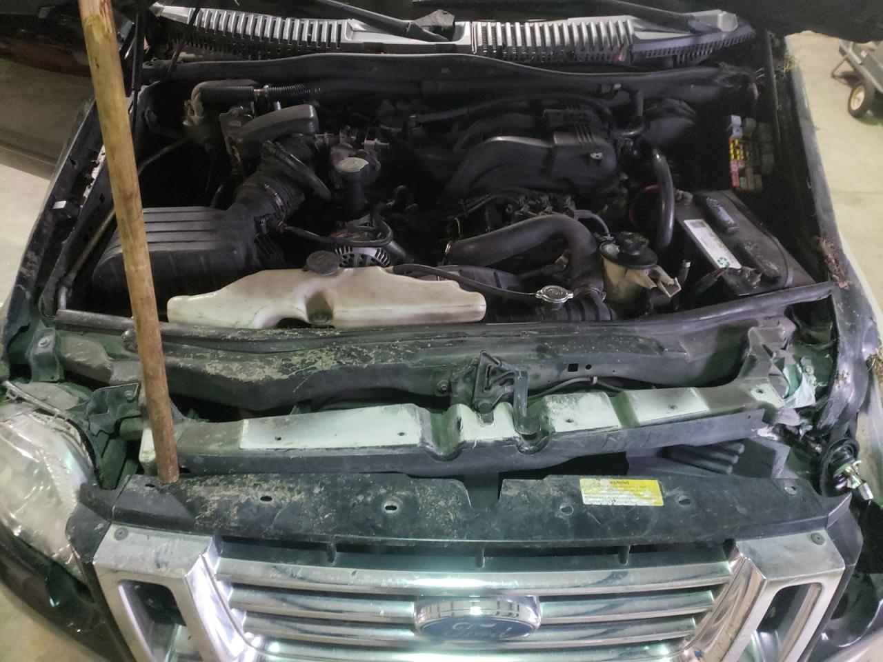 Photo 7 from auction – 2006 FORD EXPLORER E with VIN 1FMEU64E46UA85537
