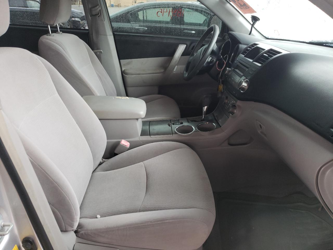 Photo 5 from auction – 2008 TOYOTA HIGHLANDER with VIN JTEDS41A282036732