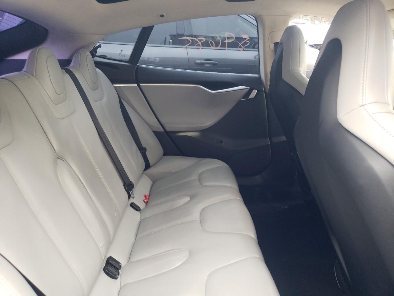 Photo 6 from auction – 2014 TESLA MODEL S with VIN 5YJSA1H18EFP31714
