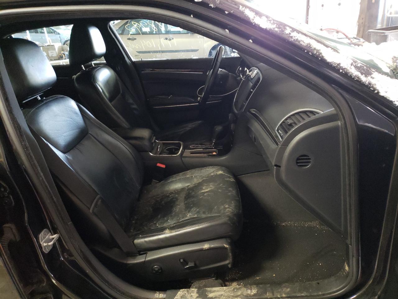Photo 5 from auction – 2011 CHRYSLER 300 LIMITE with VIN 2C3CA5CG2BH519019