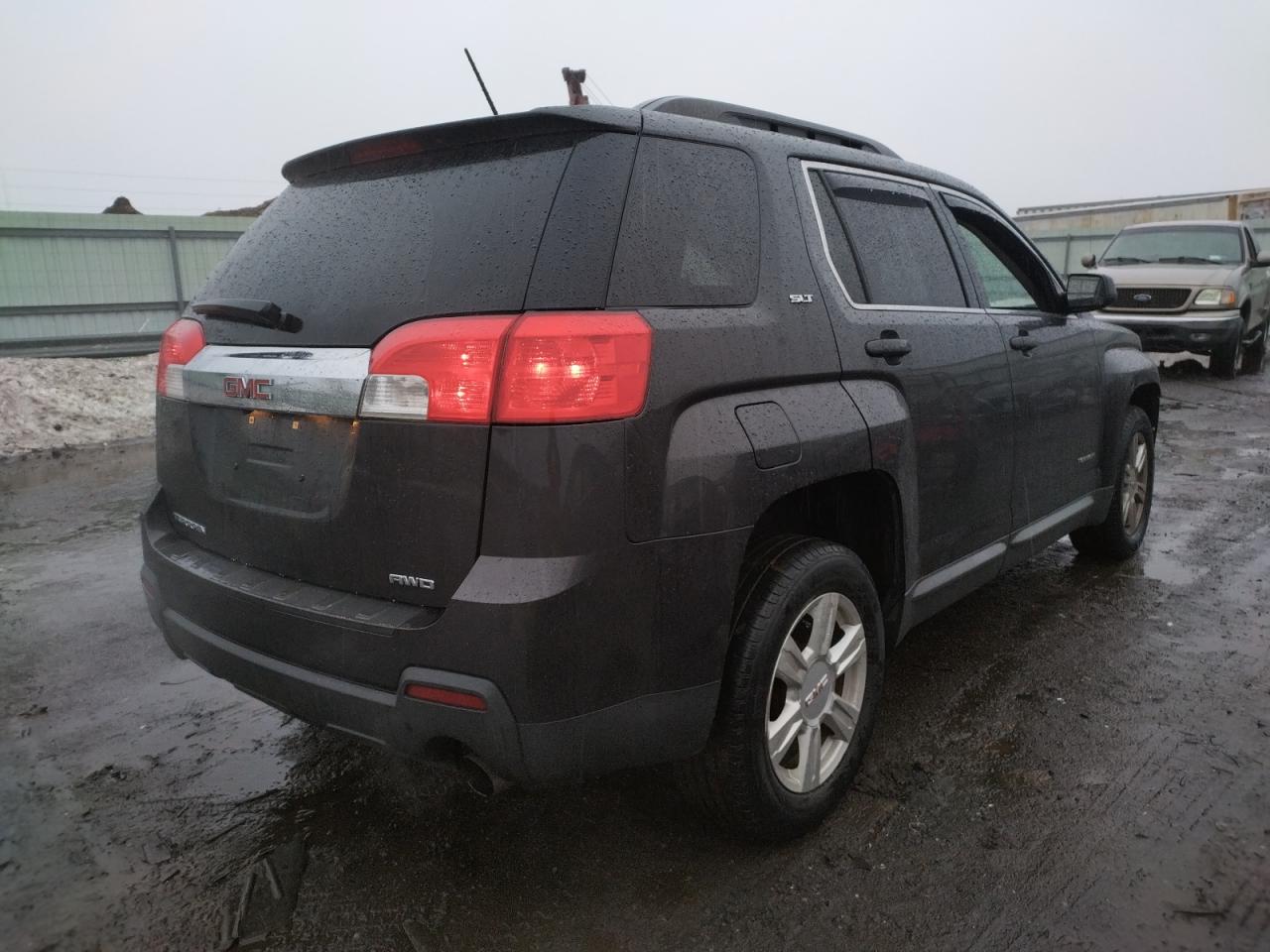 Photo 4 from auction – 2015 GMC TERRAIN SL with VIN 2GKFLXE36F6320327
