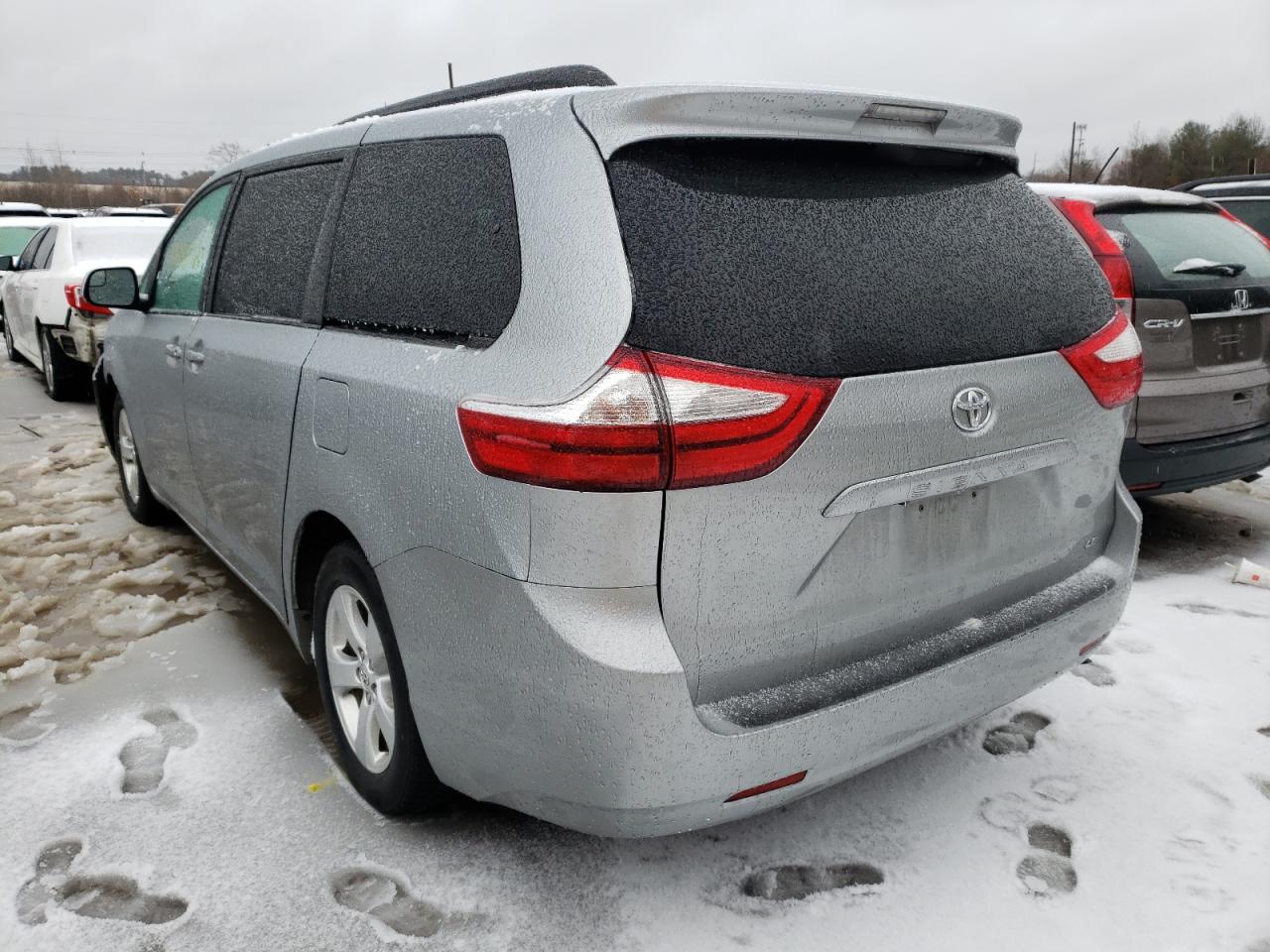 Photo 3 from auction – 2015 TOYOTA SIENNA LE with VIN 5TDKK3DC4FS629355