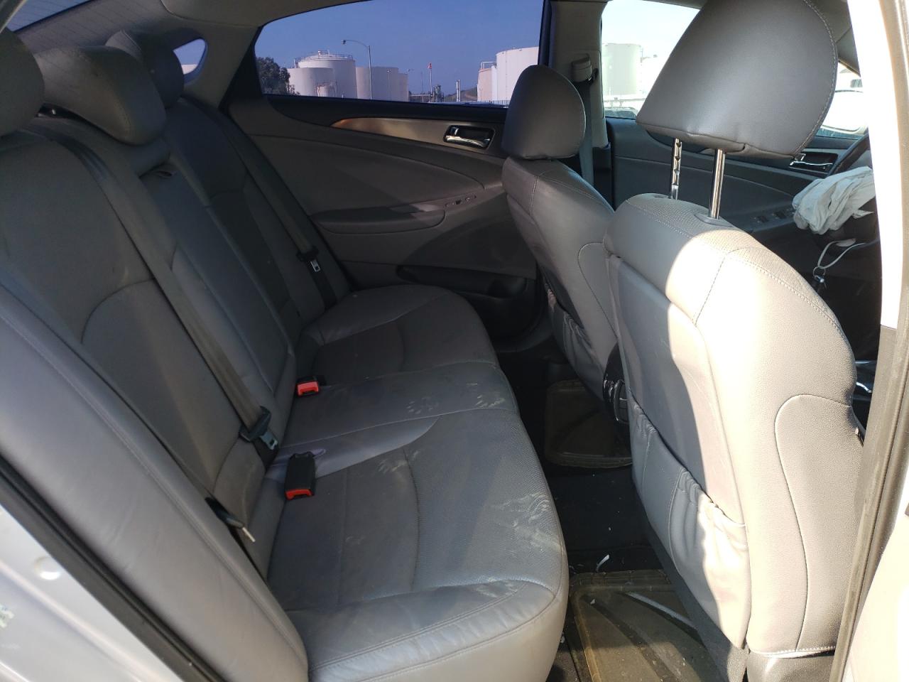 Photo 6 from auction – 2013 HYUNDAI SONATA HYB with VIN KMHEC4A49DA087463