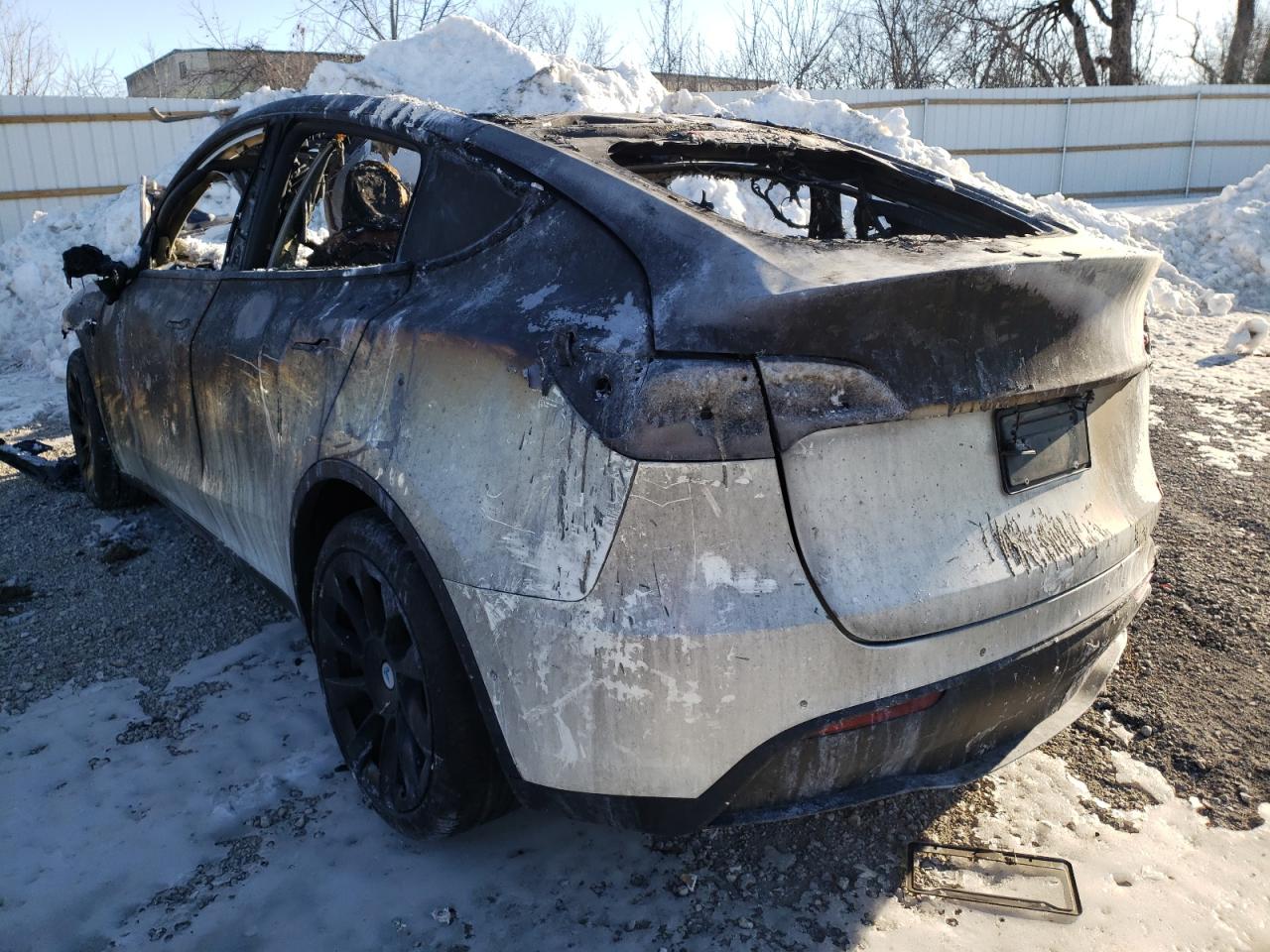 Photo 3 from auction – 2021 TESLA MODEL Y with VIN 5YJYGDEE0MF065822