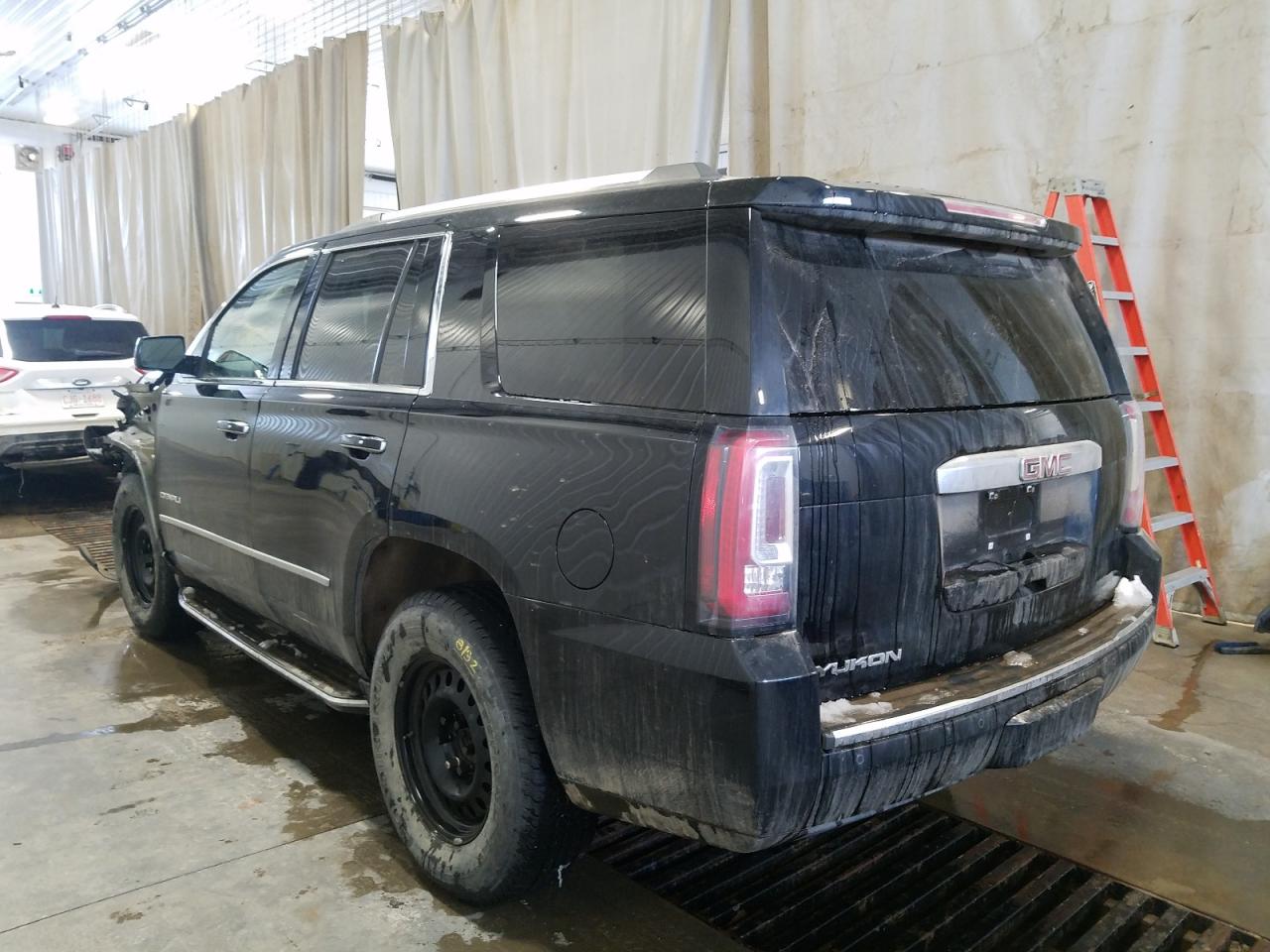 Photo 3 from auction – 2017 GMC YUKON DENA with VIN 1GKS2CKJ0HR227274