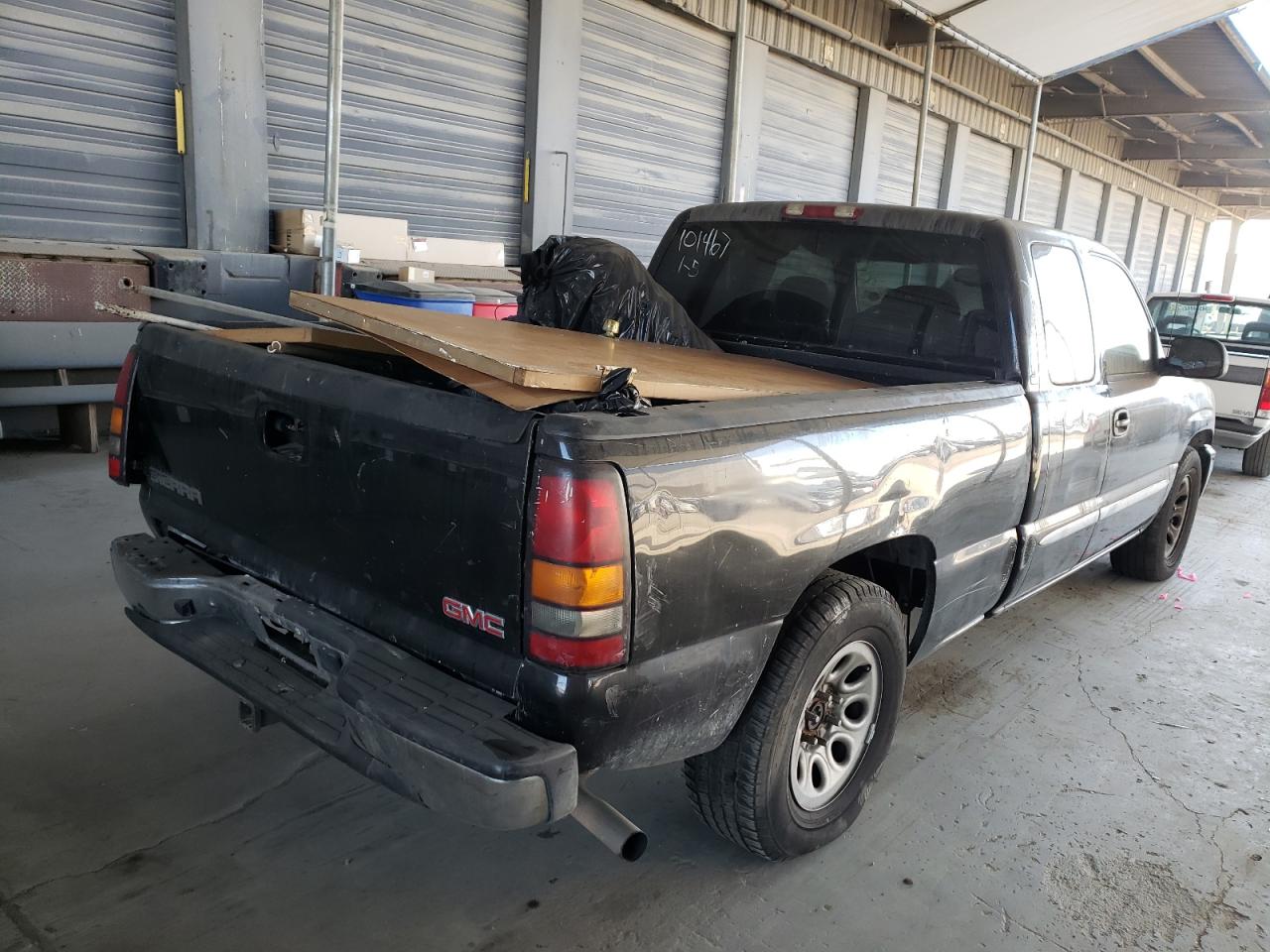 Photo 4 from auction – 2004 GMC NEW SIERRA with VIN 2GTEC19V641291731