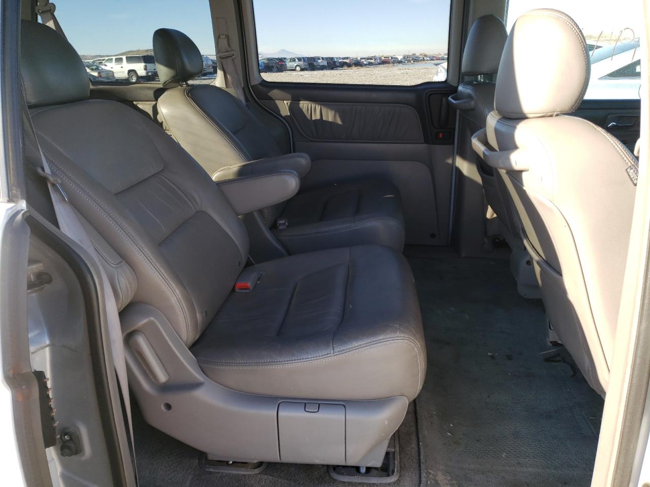 Photo 6 from auction – 2002 HONDA ODYSSEY EX with VIN 5FNRL18932B014728