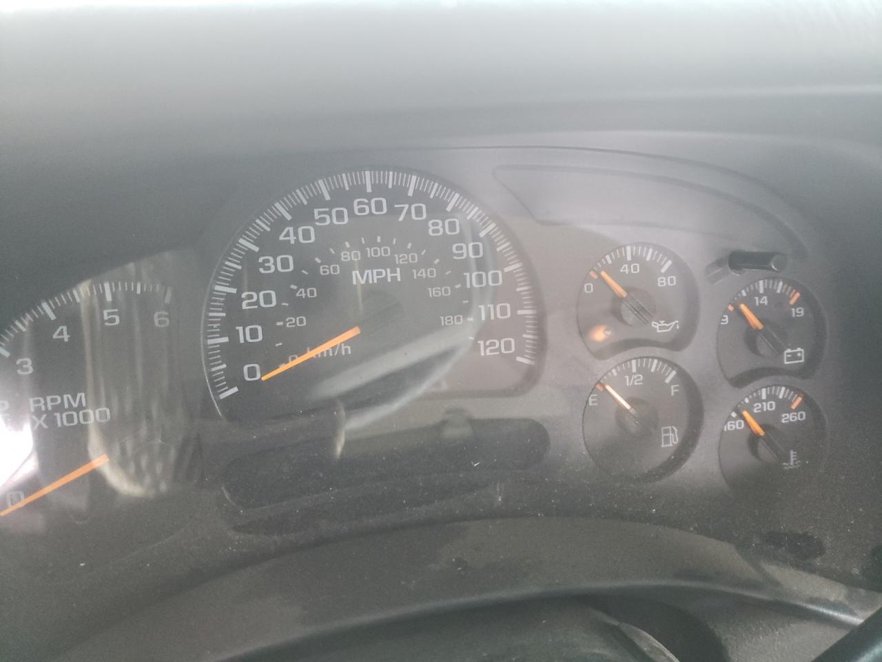 Photo 8 from auction – 2004 CHEVROLET SILVERADO with VIN 1GCEK19T14E380719