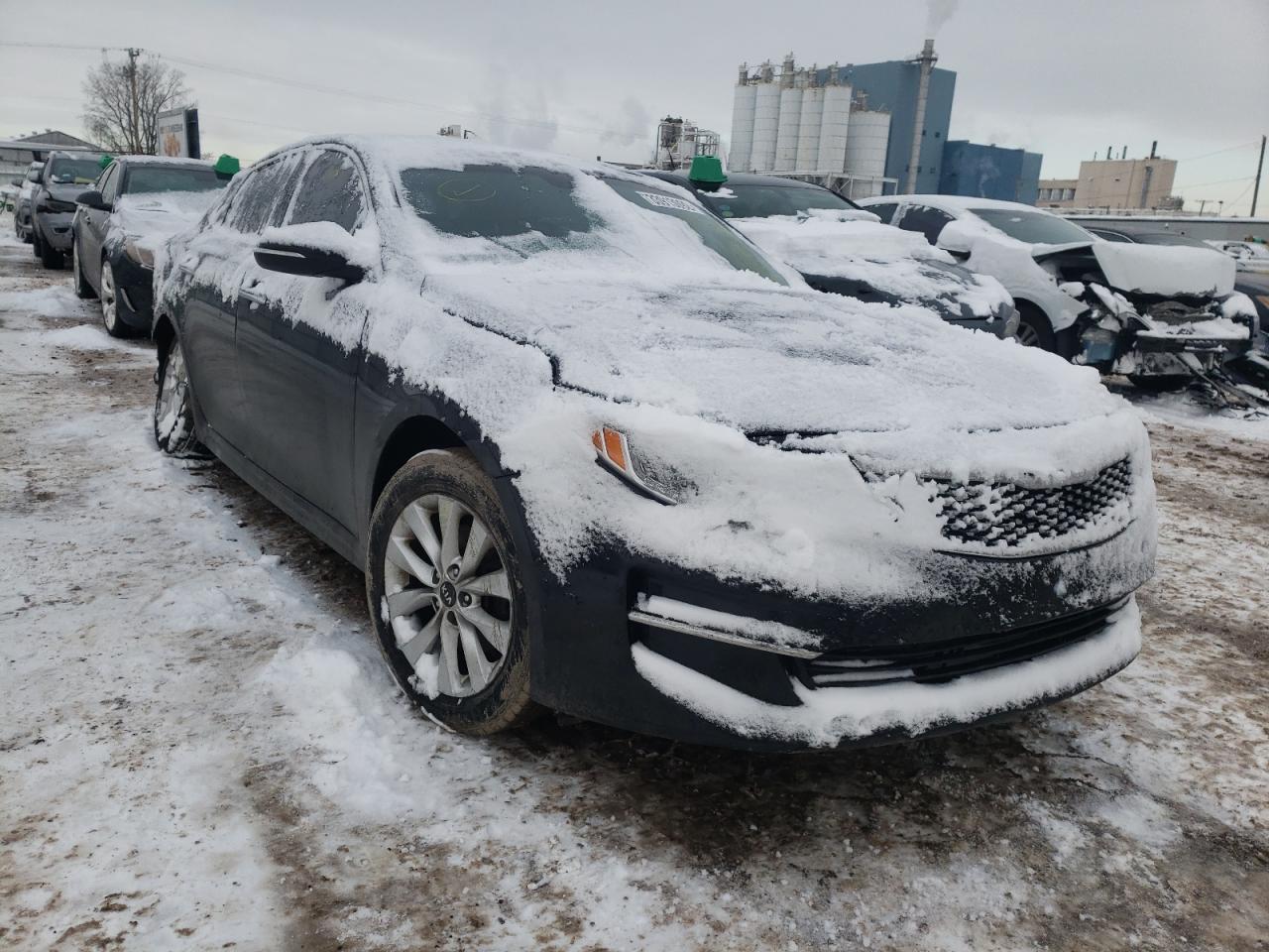 KIA OPTIMA EX 2016 with VIN 5XXGU4L37GG022294 - Photo from auction