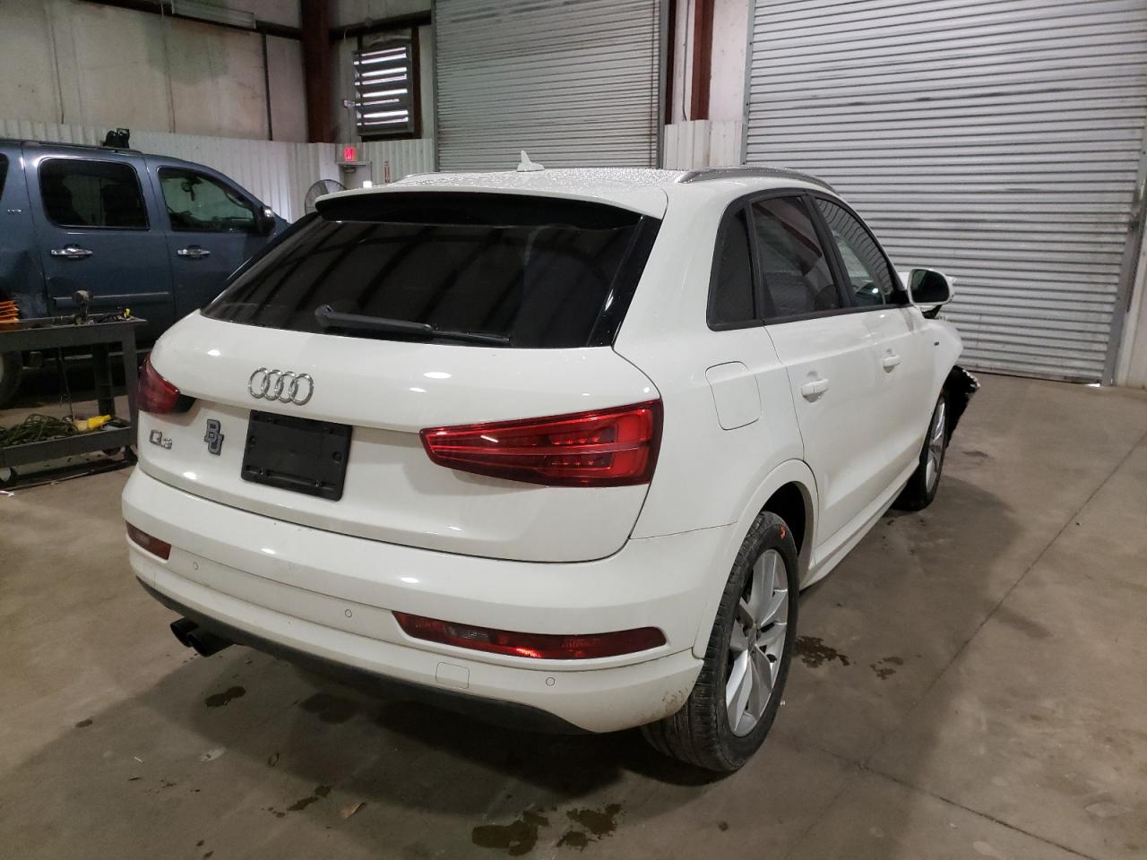 Photo 4 from auction – 2018 AUDI Q3 PREMIUM with VIN WA1BCCFS2JR003869