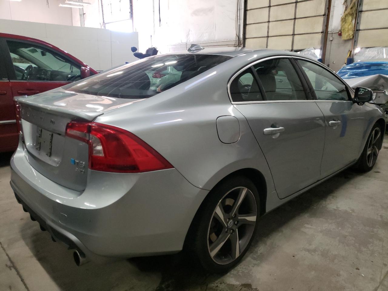 Photo 4 from auction – 2012 VOLVO S60 T6 with VIN YV1902FH8C2105680
