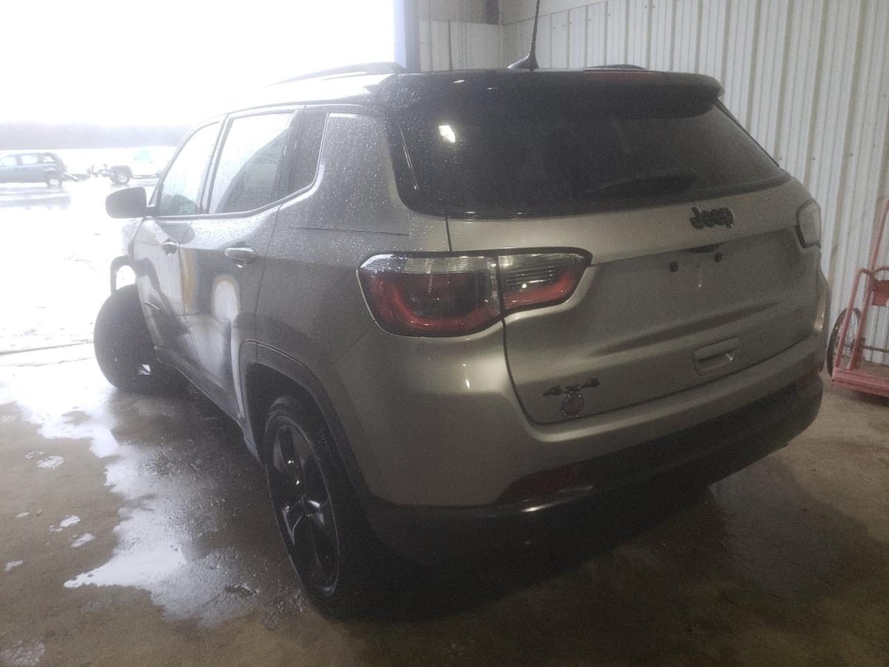 Photo 3 from auction – 2019 JEEP COMPASS LA with VIN 3C4NJDBB6K1768449
