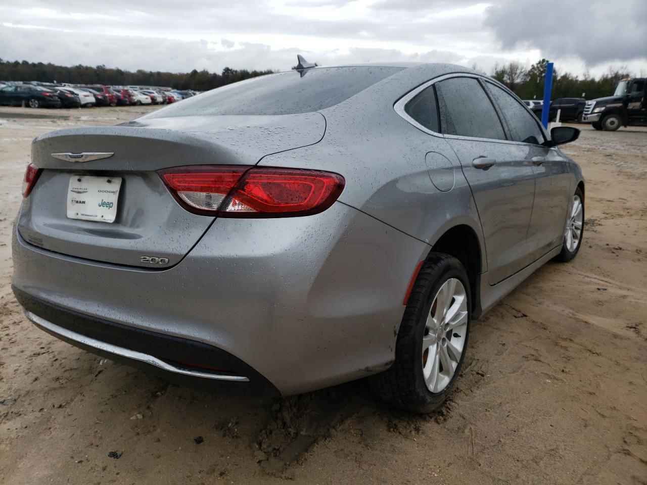 Photo 4 from auction – 2017 CHRYSLER 200 LIMITE with VIN 1C3CCCAB6HN507722