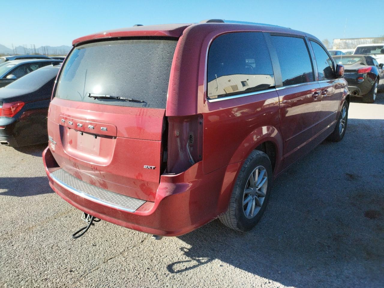 Photo 4 from auction – 2015 DODGE GRAND CARA with VIN 2C4RDGCG4FR652096