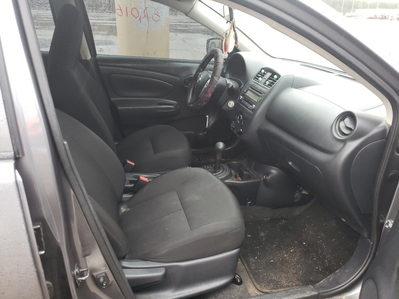 Photo 5 from auction – 2017 NISSAN VERSA S with VIN 3N1CN7AP5HL828310