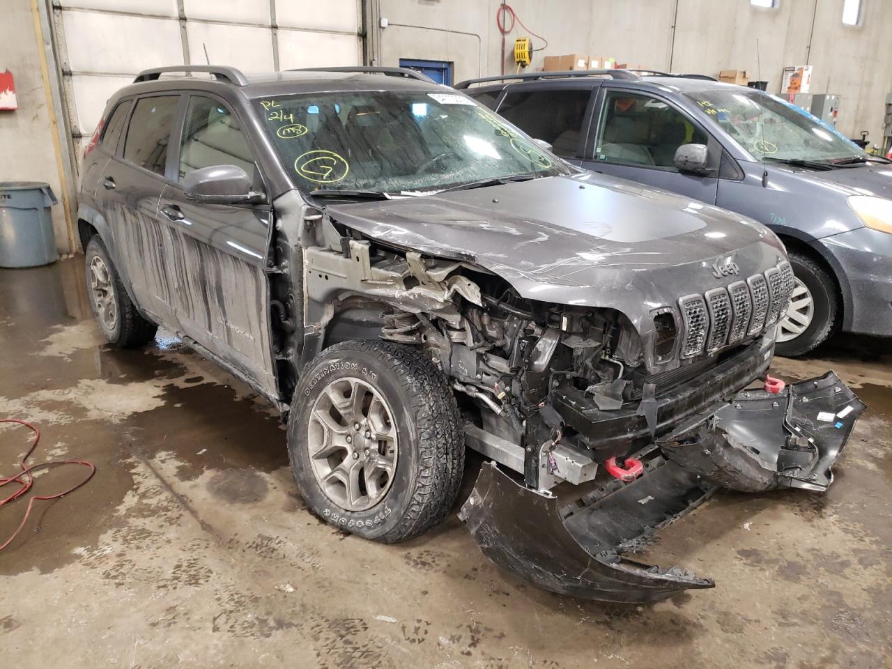 JEEP CHEROKEE T 2020 with VIN 1C4PJMBN5LD540646 - Photo from auction