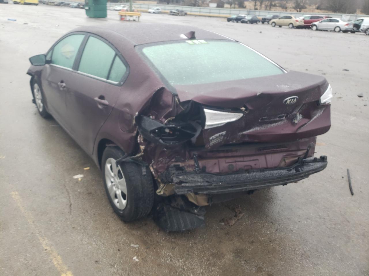 Photo 3 from auction – 2017 KIA FORTE LX with VIN 3KPFK4A7XHE074181
