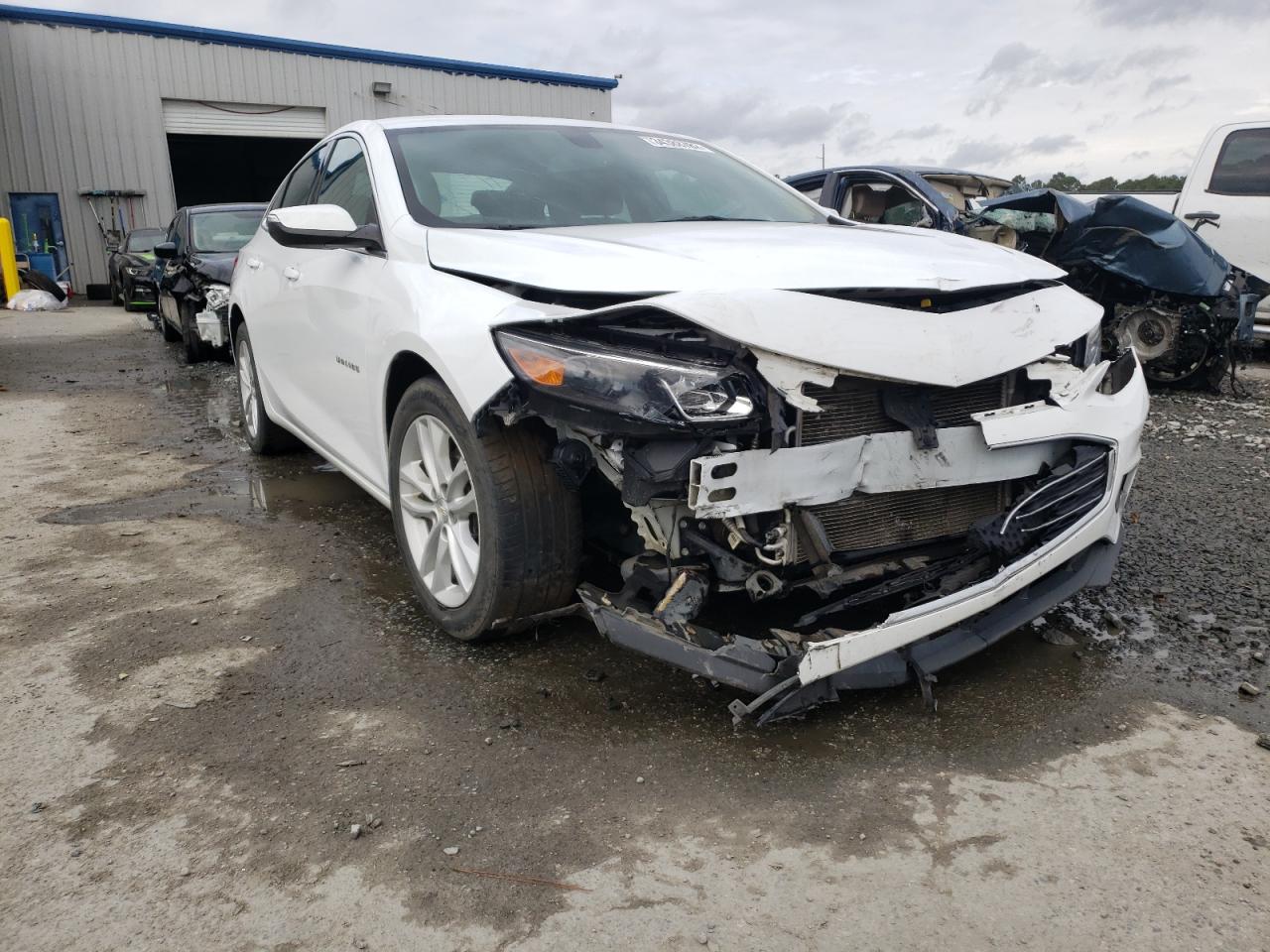 Photo 9 from auction – 2018 CHEVROLET MALIBU LT with VIN 1G1ZD5ST0JF124597
