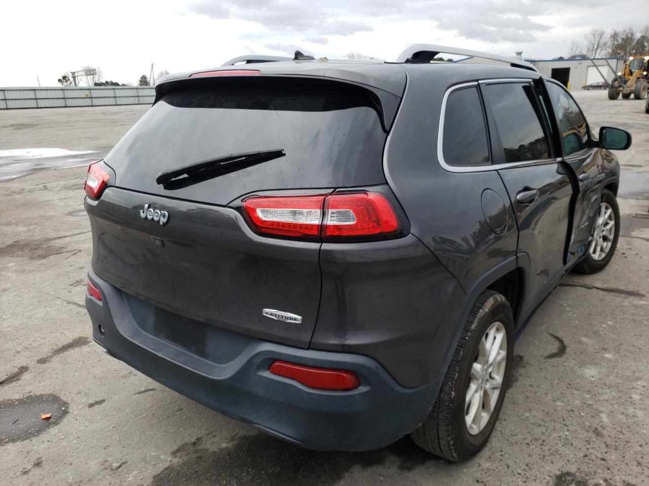 Photo 4 from auction – 2015 JEEP CHEROKEE L with VIN 1C4PJLCB6FW700251