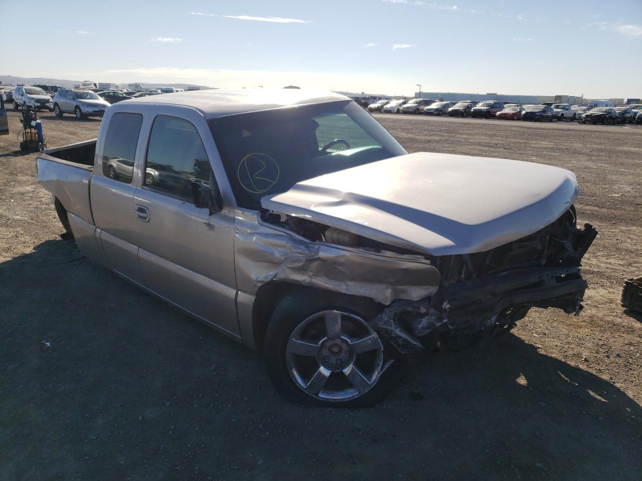 CHEVROLET SILVERADO 2006 with VIN 2GCEC19N761200081 - Photo from auction