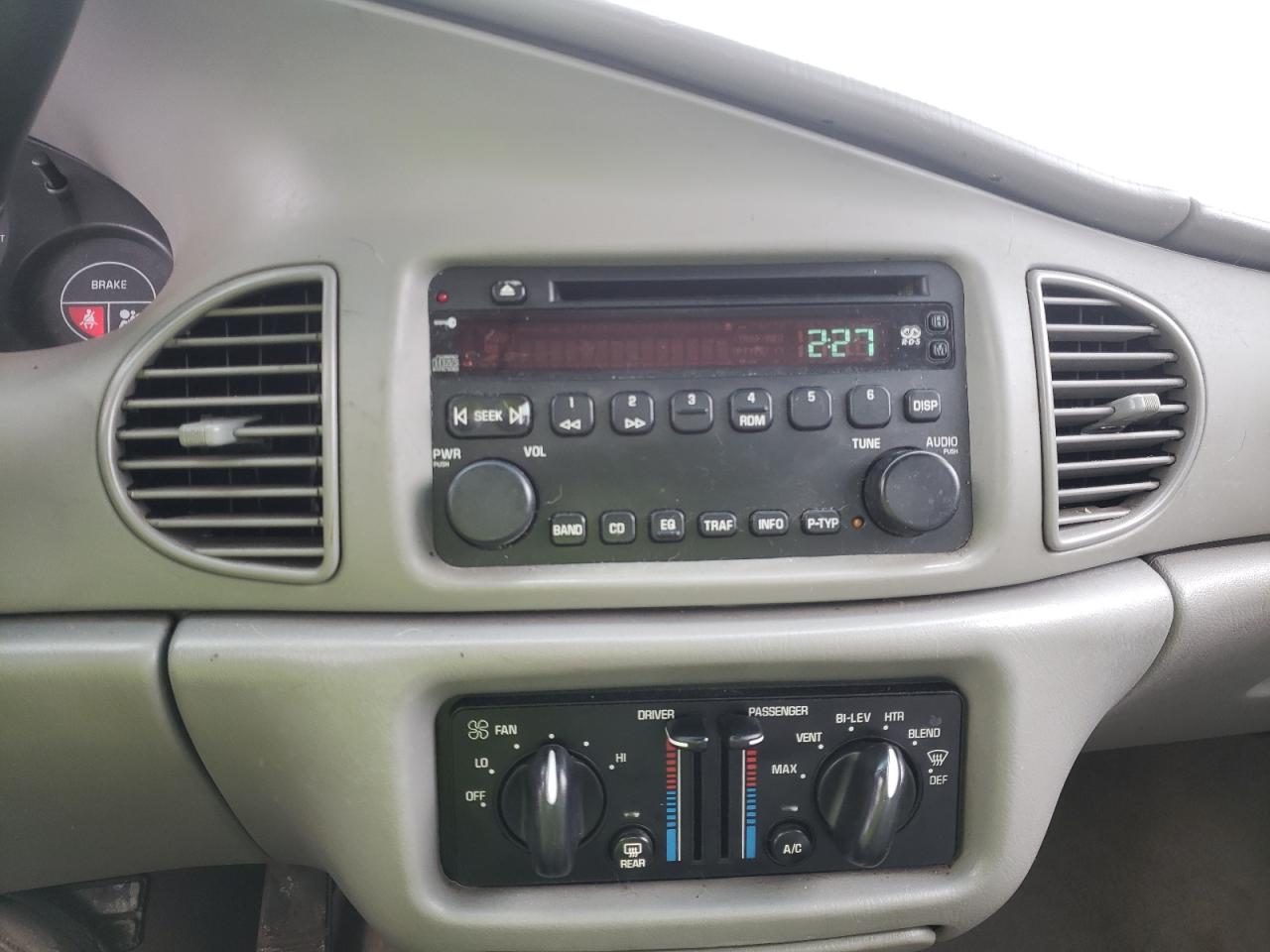 Photo 9 from auction – 2005 BUICK CENTURY CU with VIN 2G4WS52JX51104235