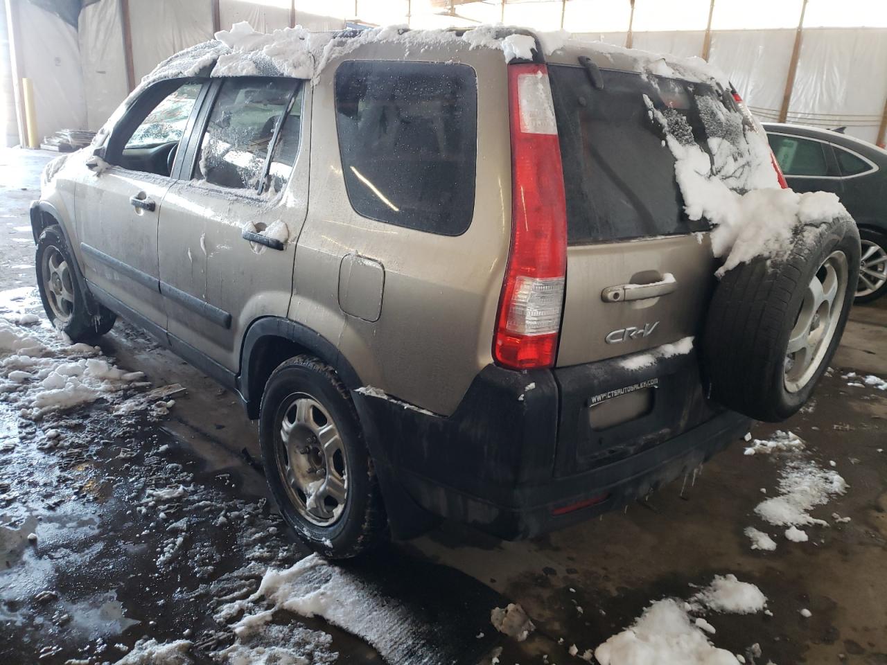 Photo 3 from auction – 2005 HONDA CR-V LX with VIN JHLRD68515C005697