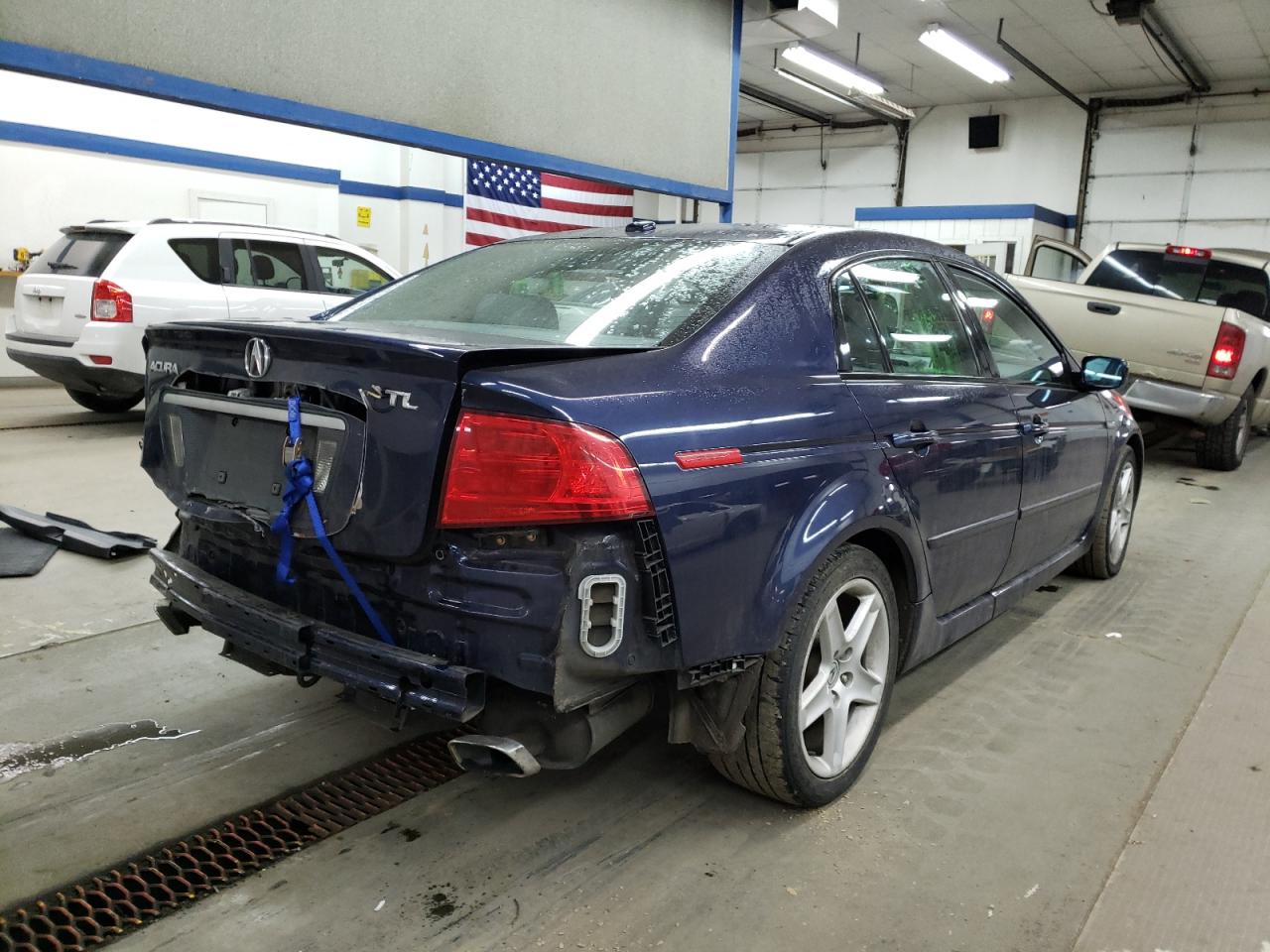 Photo 4 from auction – 2004 ACURA TL with VIN 19UUA66234A055344