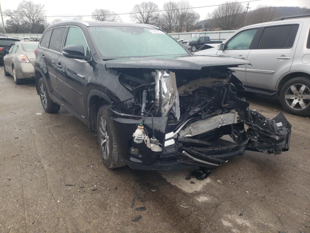 TOYOTA HIGHLANDER 2017 with VIN 5TDJGRFH8HS033614 - Photo from auction