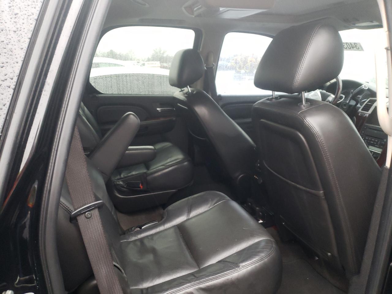 Photo 6 from auction – 2010 CADILLAC ESCALADE P with VIN 1GYUKCEF9AR259216