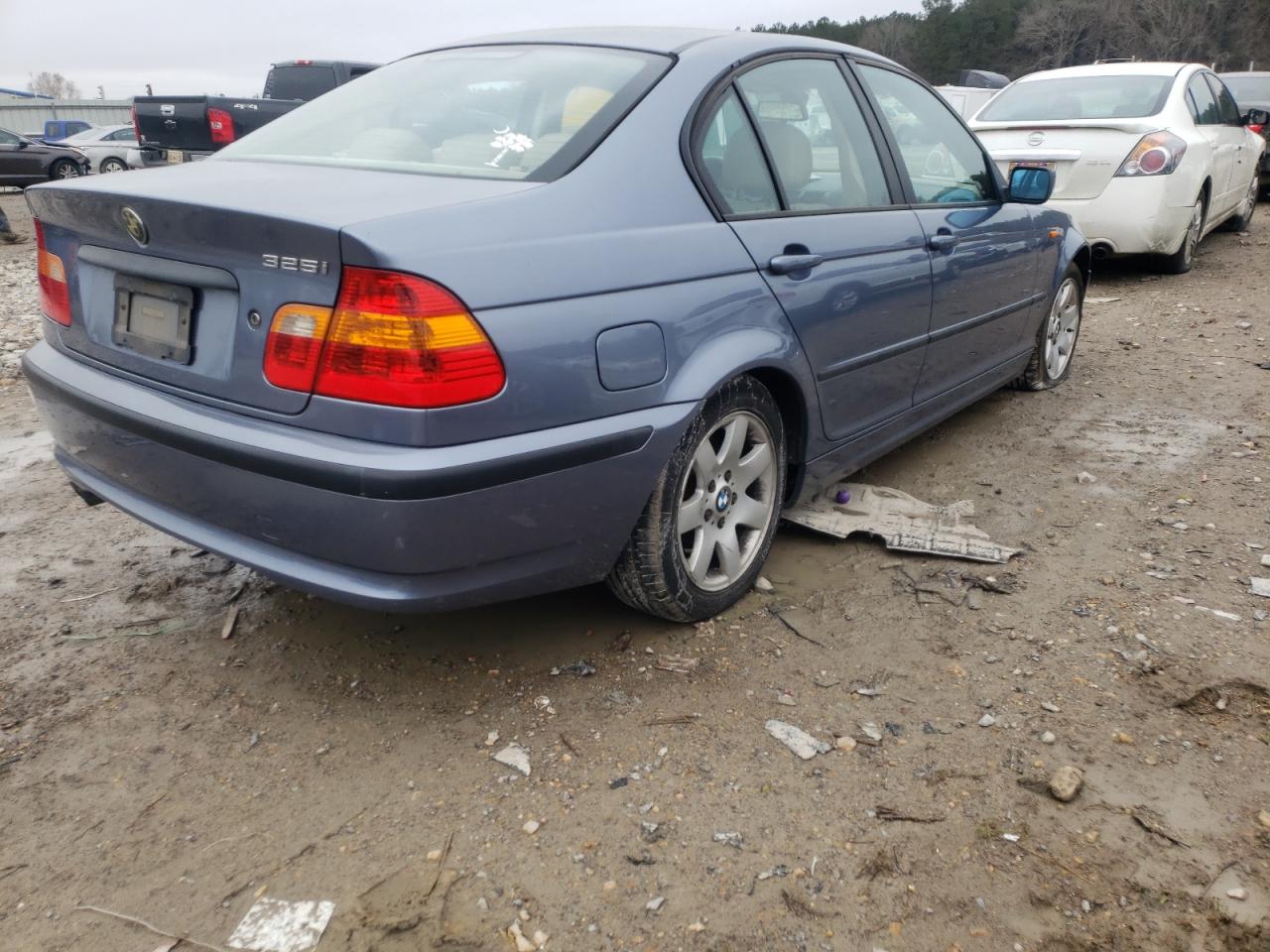 Photo 4 from auction – 2003 BMW 325 I with VIN WBAET37433NJ27983