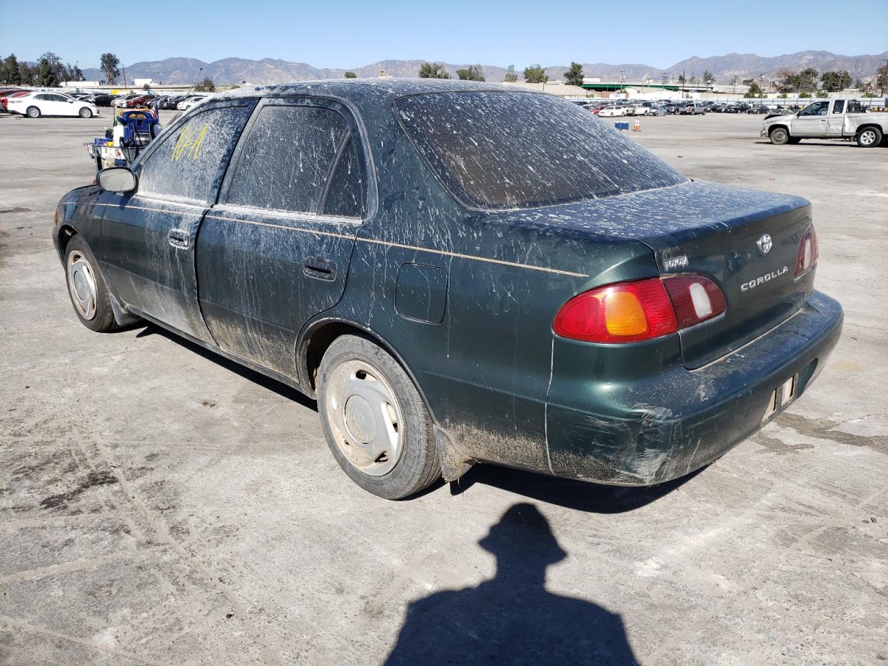 Photo 3 from auction – 2000 TOYOTA COROLLA VE with VIN 1NXBR12E2YZ362568