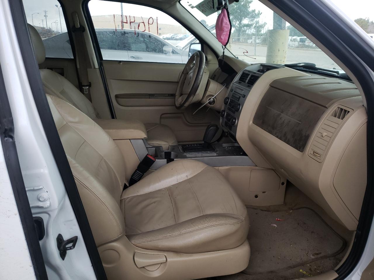 Photo 5 from auction – 2008 FORD ESCAPE XLT with VIN 1FMCU03188KE30683